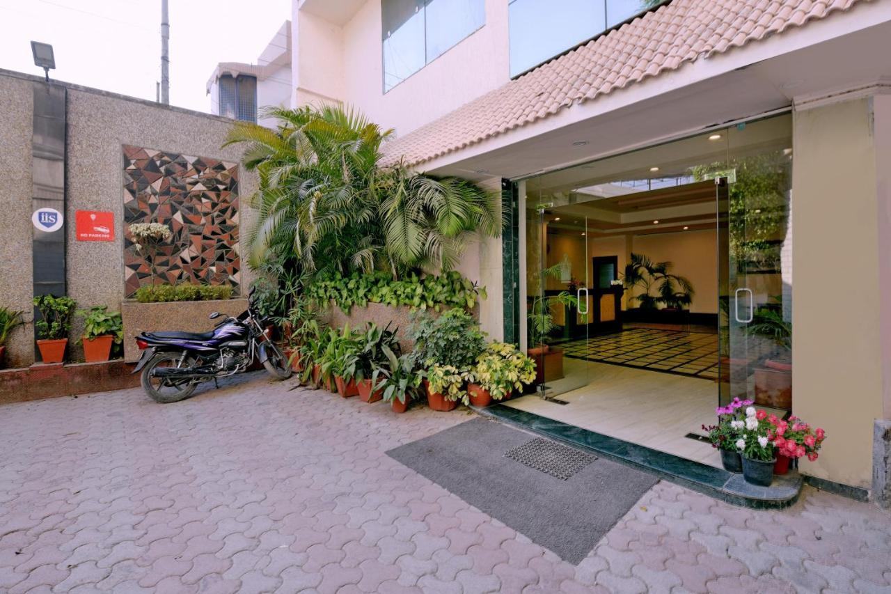 Oyo 1197 Hotel Annex 데라둔 외부 사진